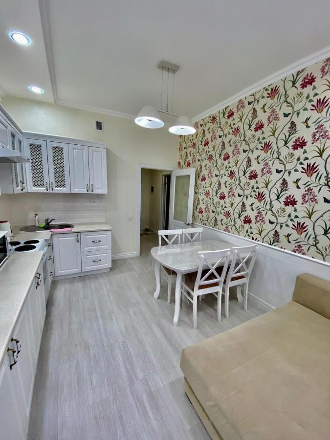 Expo Boulevard-5 Apartment Астана Екстериор снимка